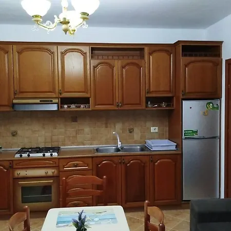 Arbora * Durrës