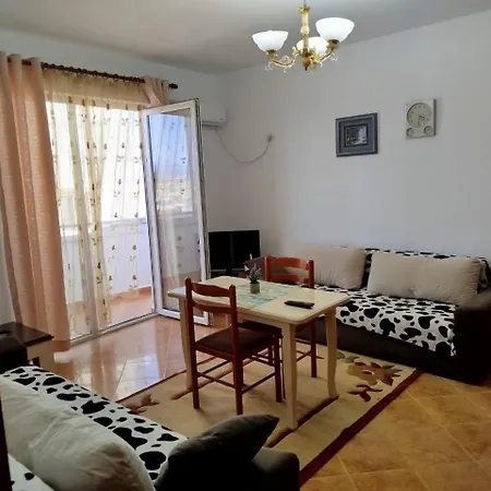 Arbora Apartment